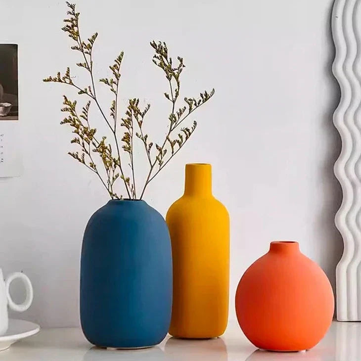 Hand-Painted Porcelain Flower Vase for Tabletop Display – Modern Scandinavian Home Accent for Living Room, Bedroom & Office Decor