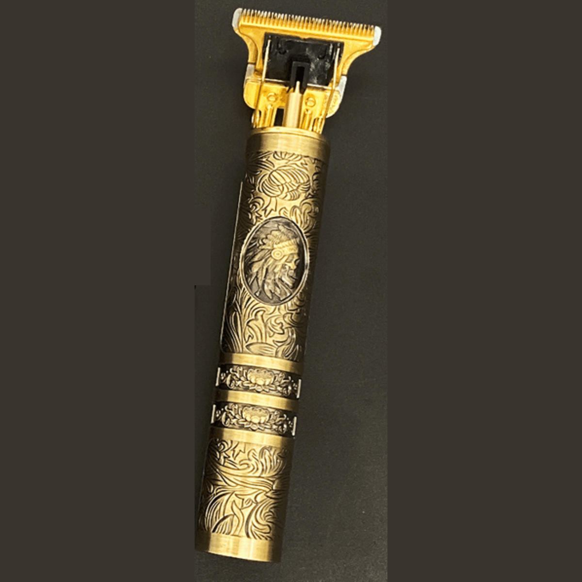 BARBERVAULT – Precision Beard Trimmer Battery Powered Design