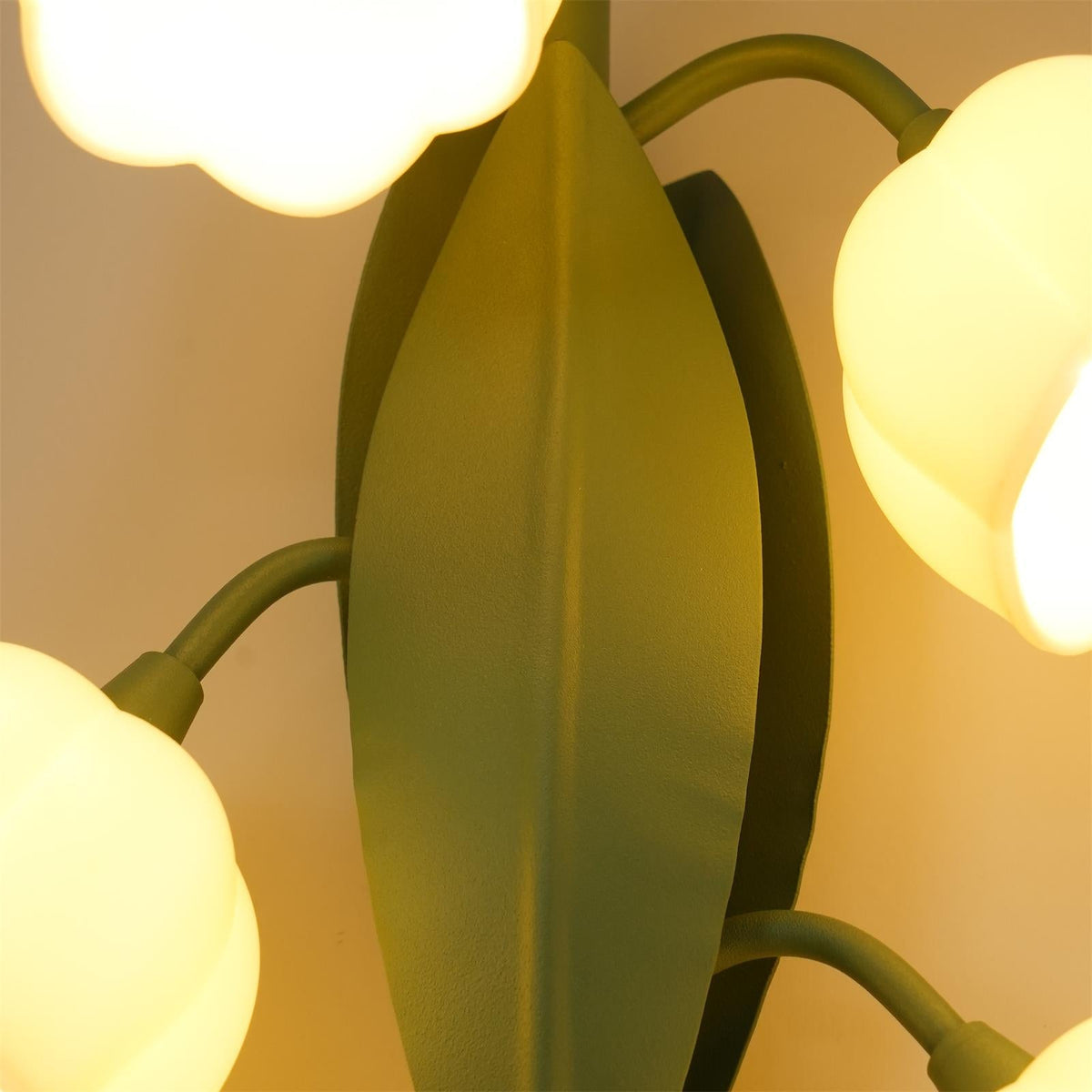 Orchid-Inspired Decorative Sconce with Adjustable Color Lighting for Bedroom Living Room Bathroom Modern Nature Accent Wall Mount Metal Fixt