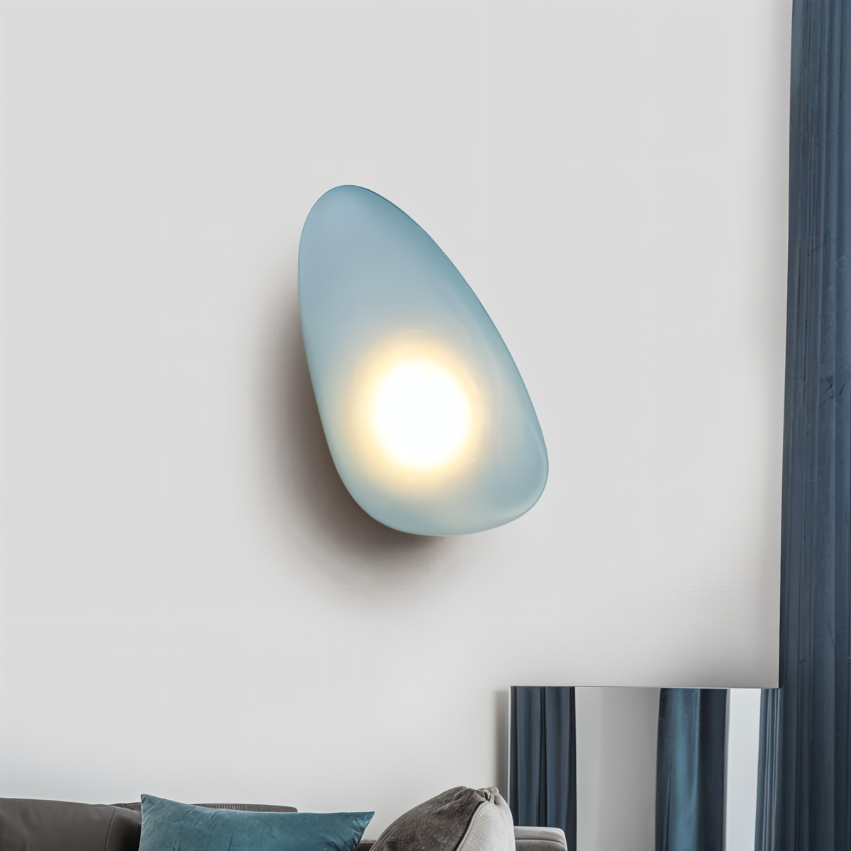 Pebble Scandinavian Wall Lamp with Warm White LED Light – Elegant Glass Design