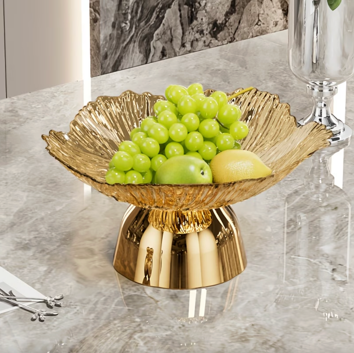 Platéa™ – Elevated Serving Centerpiece