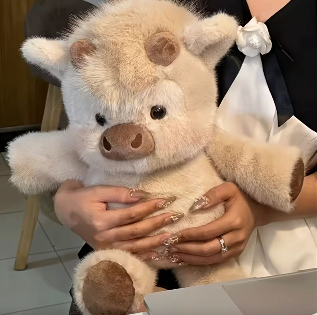 SnuggleMoo™ – Cozy Highland Plush