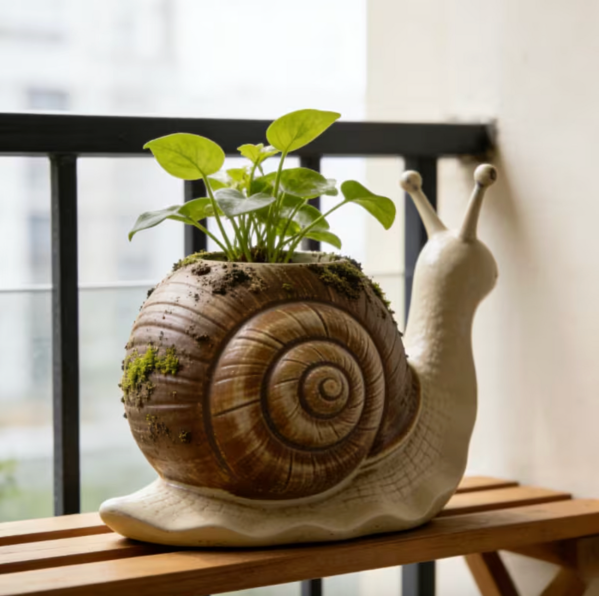 Shelby™ – Whimsical Snail Planter