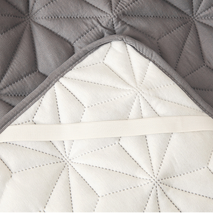 QUILTCLOUD – Waterproof Mattress Pad with Elastic Band Fit