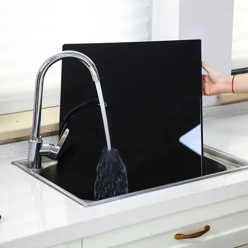 Clear Acrylic Cutting Board with Raised Lip & Non-Slip Base – 17.7 × 13.8 Inches for Prep Work