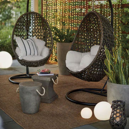 GLOWSPHERE – Illuminated Outdoor Sphere for Modern Garden Decor