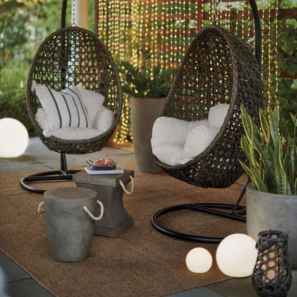 GLOWSPHERE – Illuminated Outdoor Sphere for Modern Garden Decor