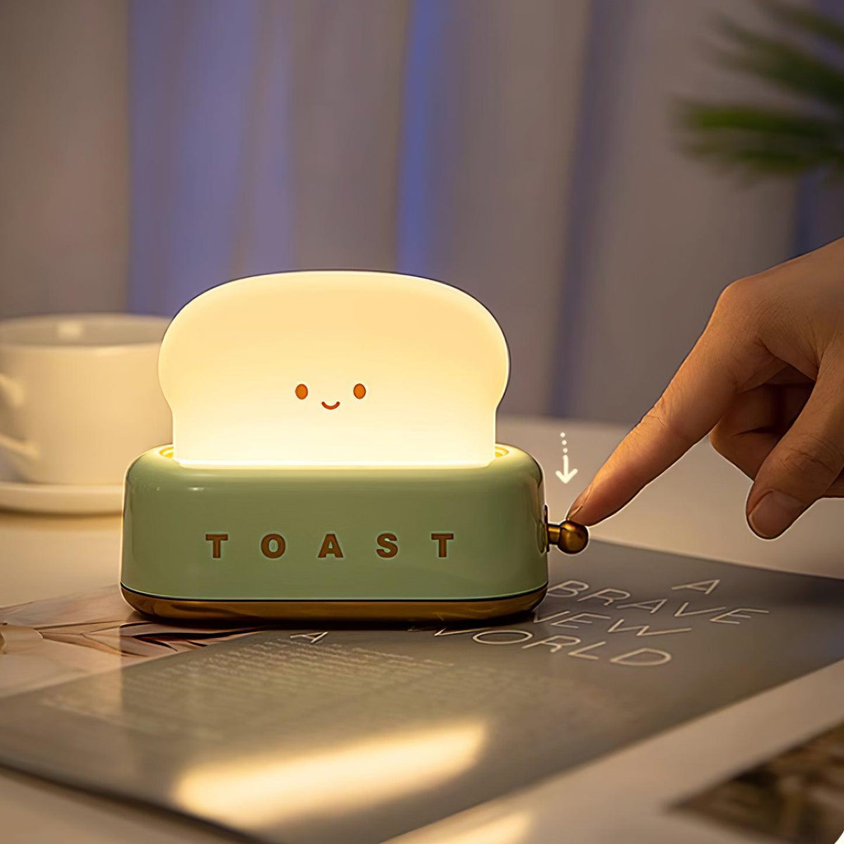 USB-Powered Toaster-Shaped LED Accent Light with Dimmer – 5.3 in Retro Desktop Lamp for Bedroom Nightstand Desk Office Dorm – Warm White Glo