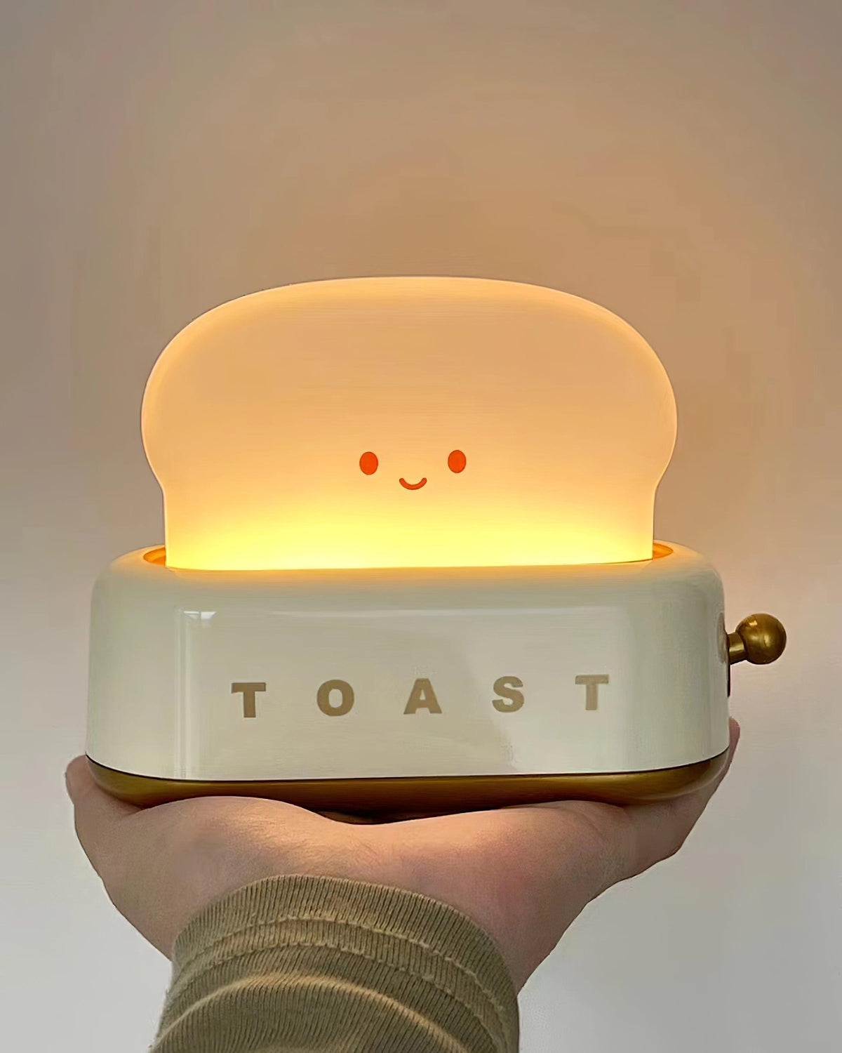 USB-Powered Toaster-Shaped LED Accent Light with Dimmer – 5.3 in Retro Desktop Lamp for Bedroom Nightstand Desk Office Dorm – Warm White Glo