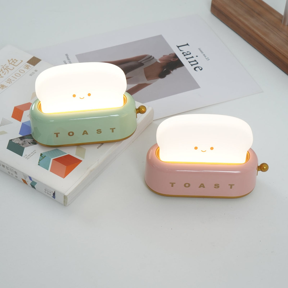 USB-Powered Toaster-Shaped LED Accent Light with Dimmer – 5.3 in Retro Desktop Lamp for Bedroom Nightstand Desk Office Dorm – Warm White Glo
