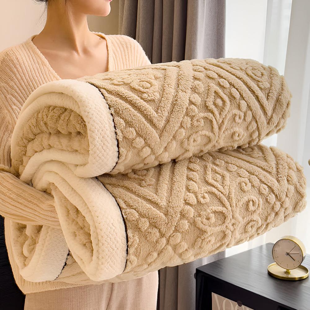 Vesper Velvet Blanket - Plush Sherpa Backing, Year-Round Comfort