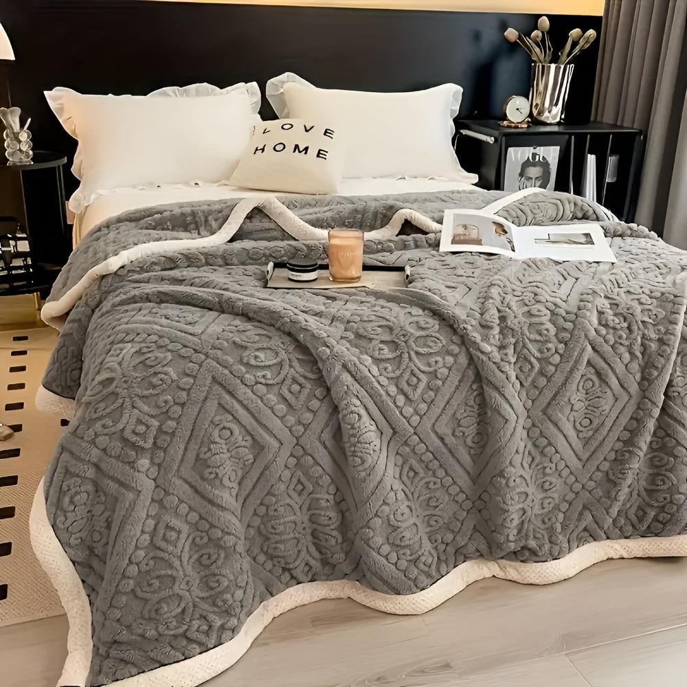 Vesper Velvet Blanket - Plush Sherpa Backing, Year-Round Comfort