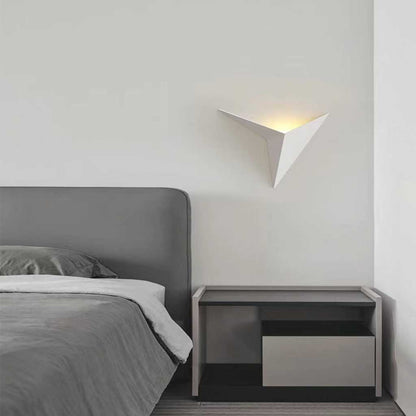 Geometric Triangle Sconce 3W LED Metal Fixture Black White Gold Finish for Hallway Bedroom Accent Lighting Living Room Dining Room Decor