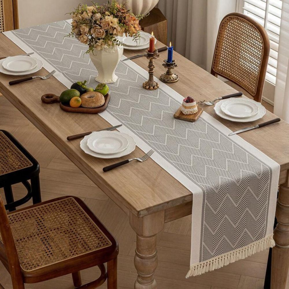 Fringed Woven Runner for Dining Tables – Zigzag Textured Microfiber Protection with Sandstone Tones – Coffee Table Accent for Modern and Min