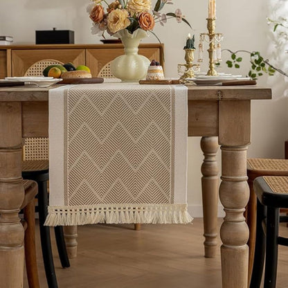 Fringed Woven Runner for Dining Tables – Zigzag Textured Microfiber Protection with Sandstone Tones – Coffee Table Accent for Modern and Min