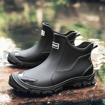 Waterproof Hiking Boots for Men & Women – All-Terrain Traction Outdoor Shoes for Trails, Camping & Wet Conditions