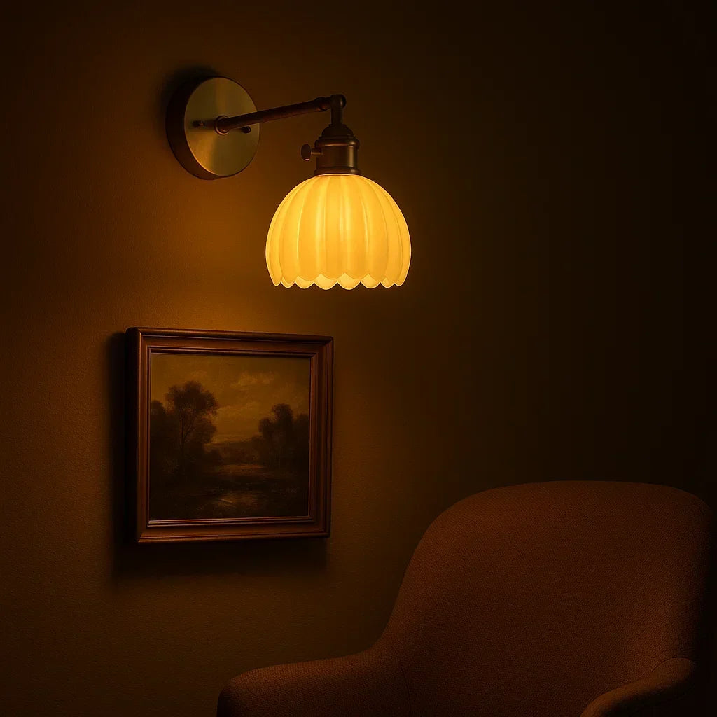 Tulip Glass Wall Sconce | Vintage Flower Shade Light Fixture for Bedroom, Living Room & Hallway | E27 Socket