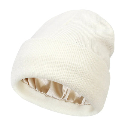 Silk-Lined Winter Beanie for Women – Protects Hair from Frizz, Static & Cold – Soft Wool Hat with Smooth Interior Lining for Everyday Wear