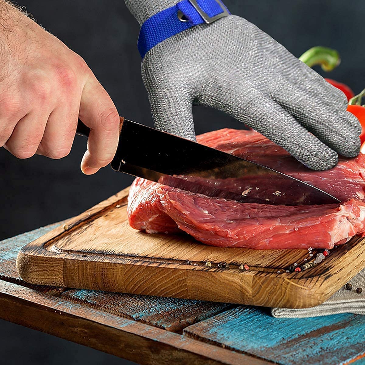Food Safe Cut-Resistant Glove Made of Stainless Steel Mesh
