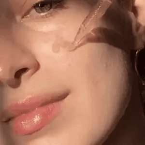 Face Serum Gold & Hyaluronic Acid Wrinkle Reduction
