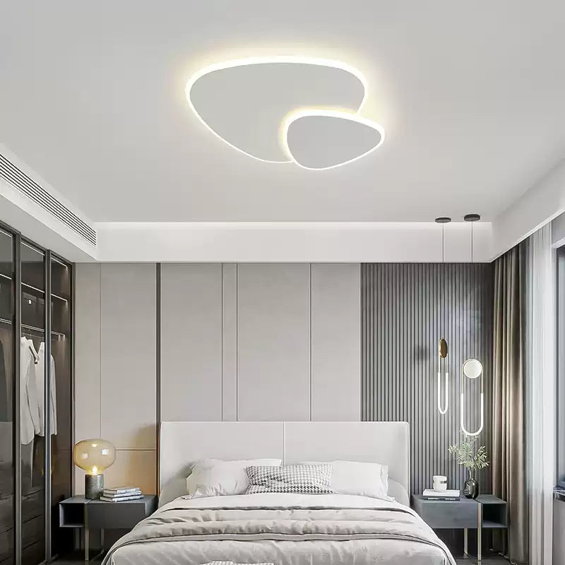 Sculptural LED Flush Mount Light Fixture 16-20 in Layered Acrylic White for Bedroom Hallway Contemporary Overhead Lighting Home Interior Dec