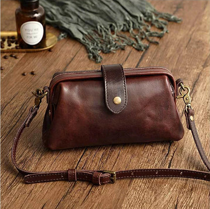 Vintage-Inspired Leather Crossbody Purse for Women – Classic Handbag with Adjustable Strap for Daily Use, Travel, Shopping & Casual Outfits