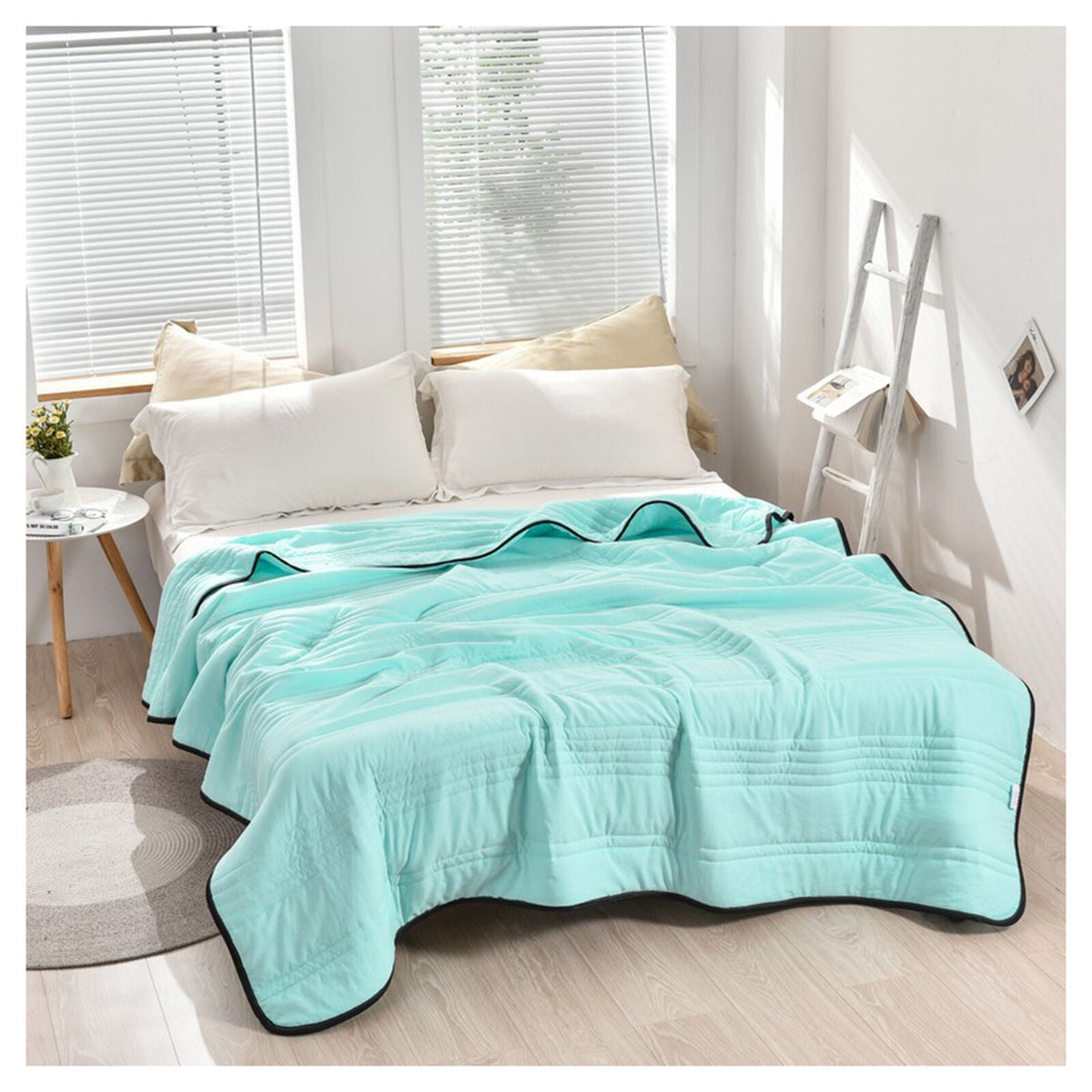 Temperature-Regulating Throw Blanket for Hot Sleepers – Soft Polyester Moisture-Wicking Bedding for Year-Round Comfort in Bedroom, Guest Roo