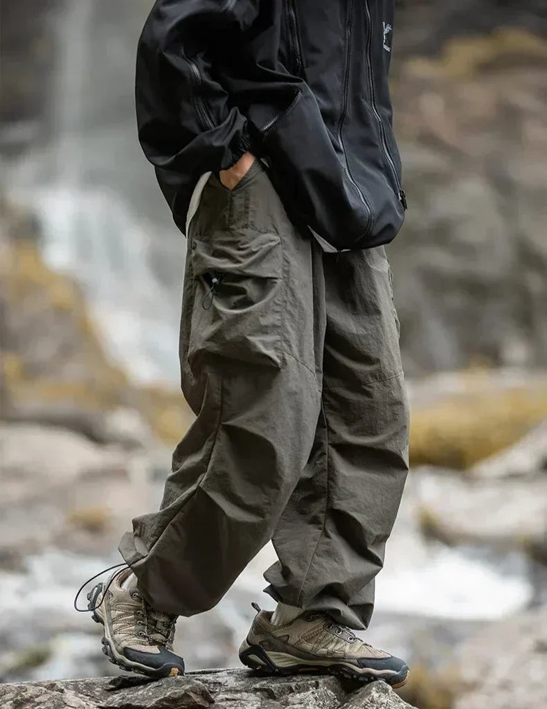 Rain-Ready Cargo Pants for Women – Waterproof Outdoor Trousers with Relaxed Fit for Hiking, Travel & Everyday Wear