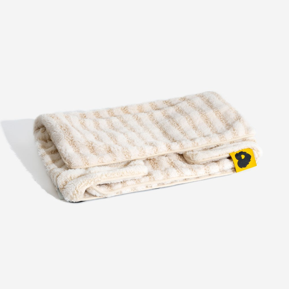 Plush Pet Couch with Washable Cover - Dual-Layer Cushioned Lounger for Dogs & Cats - Striped Fleece Nap Spot