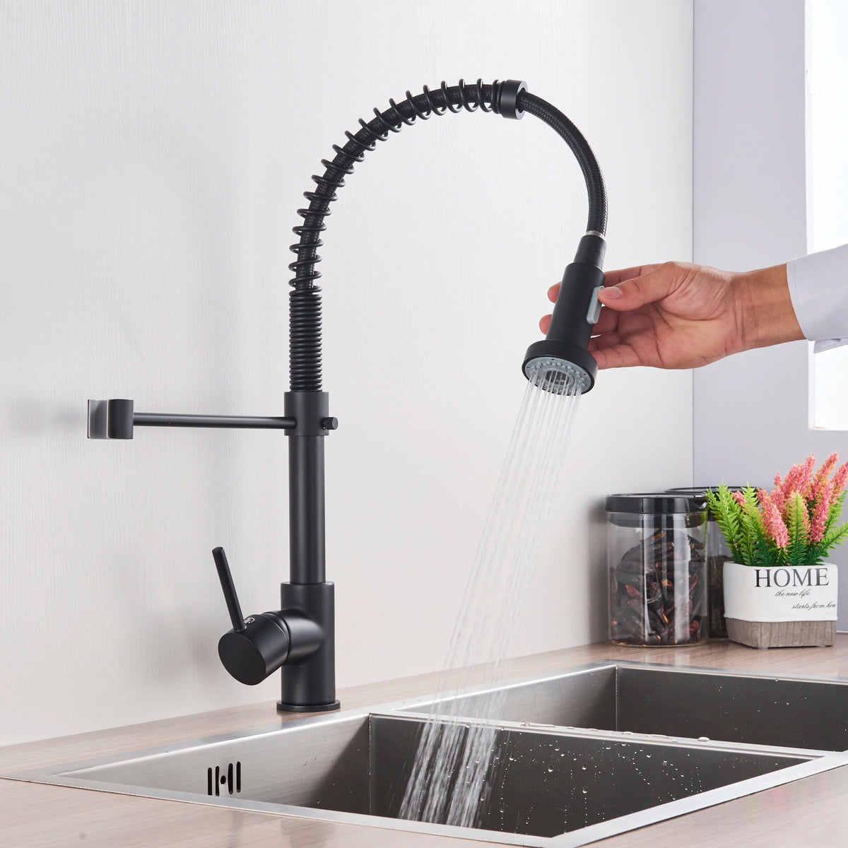 Brass Single-Hole Faucet with Rotating Spout & Detachable Spray Nozzle for Contemporary Kitchens & Dual-Basin Prep Areas