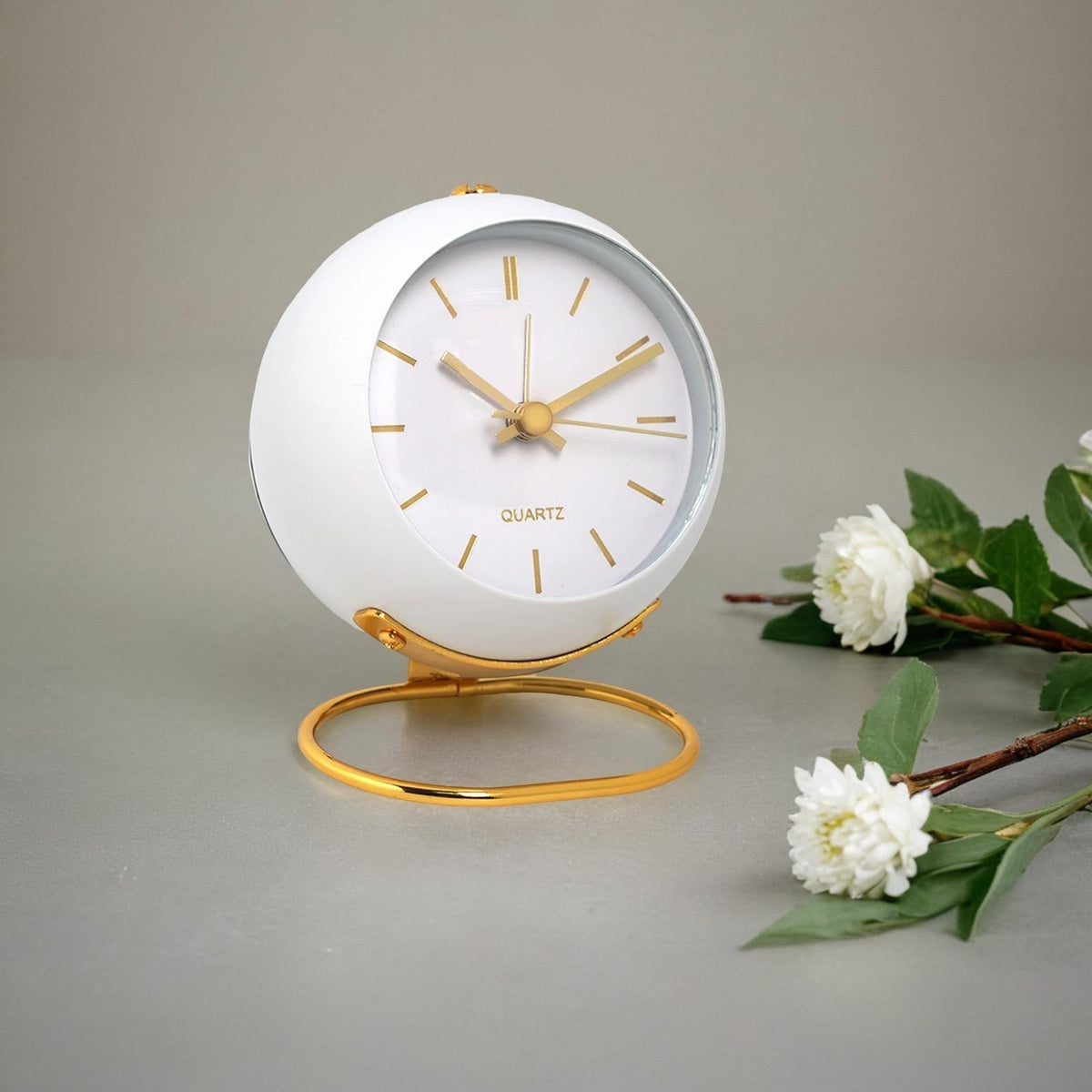 Compact Metal Desk Clock Quartz Movement Green Gold Finish Analog Nightstand Timepiece for Bedroom Home Office Small Retro Accent