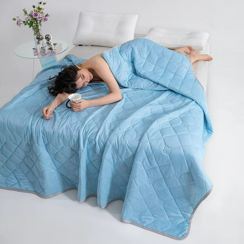 Cooling Summer Duvet | Lightweight & Breathable Cotton with Dual-Sided Fabric for Exceptional Comfort