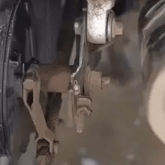 Rust Dissolving Spray – Eliminates Rust Without the Need for Scrubbing