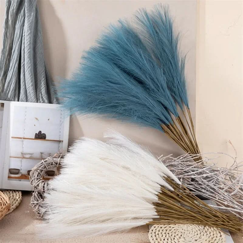 FEATHERBLOOM – Artificial Pampas for Graceful Decorative Displays