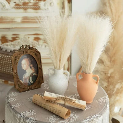 FEATHERBLOOM – Artificial Pampas for Graceful Decorative Displays