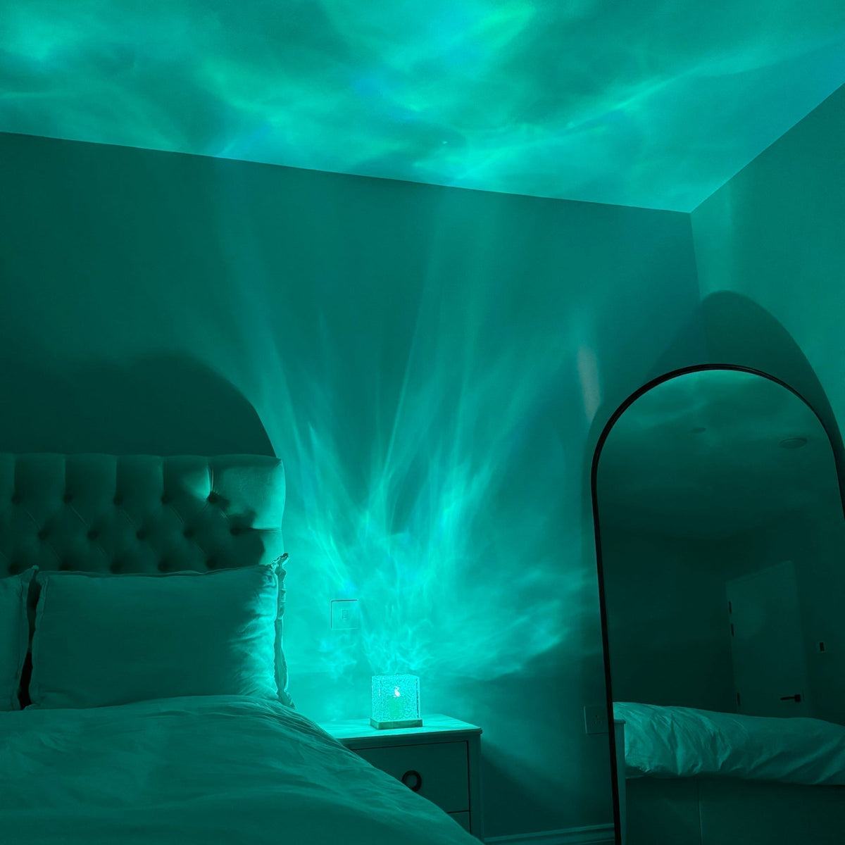 Acrylic Prism Cube Light 5 inch USB Powered Color Changing Remote Controlled Decorative Atmosphere Lamp for Bedroom Living Room Desk Nightst