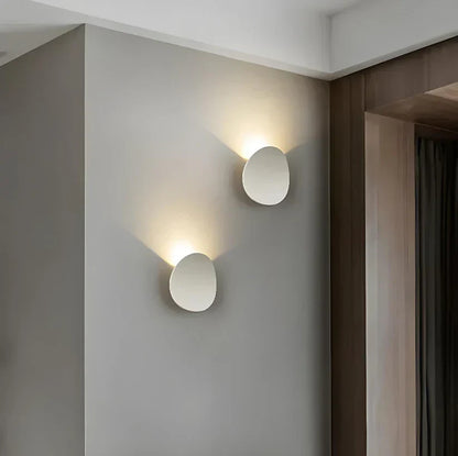 Contemporary Circular Sconce with Integrated 7W LED for Bedroom Hallway Living Room Ambient Glow Aluminum Construction Minimal Profile