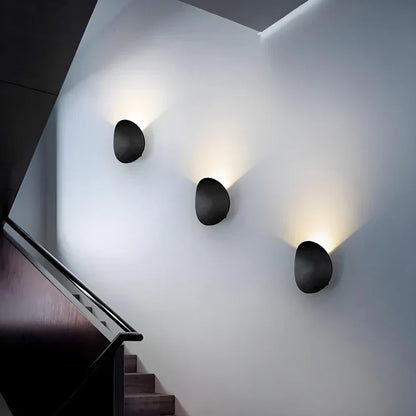 Contemporary Circular Sconce with Integrated 7W LED for Bedroom Hallway Living Room Ambient Glow Aluminum Construction Minimal Profile
