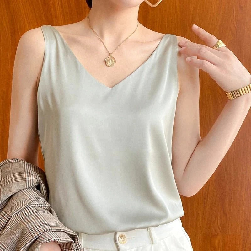Basic Sleeveless Women's Layering Tank Top