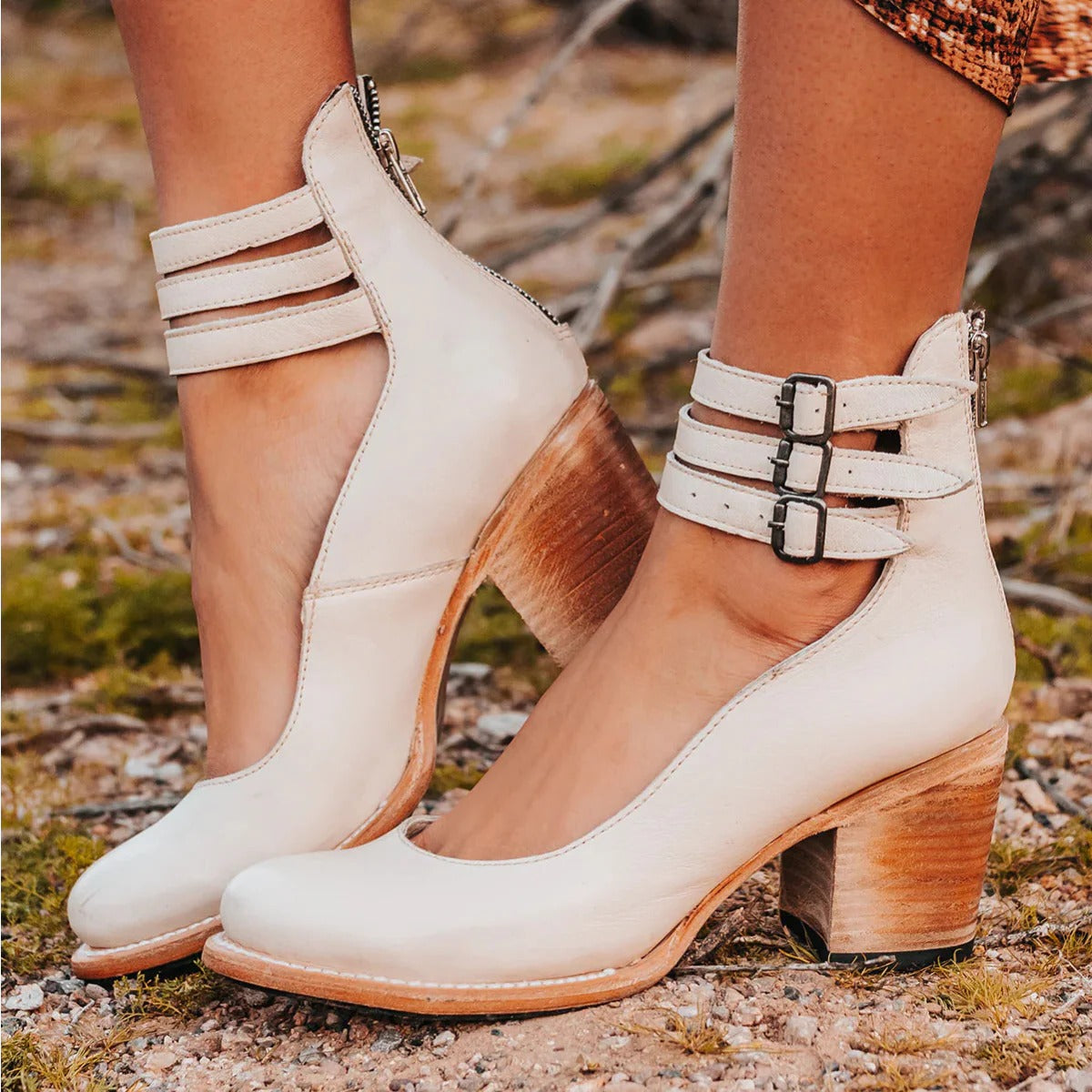 Buckle Womens Flat Sandals with Comfortable Insoles