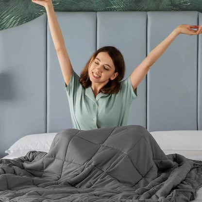 Soft Heavy Blanket with Strong Stitching