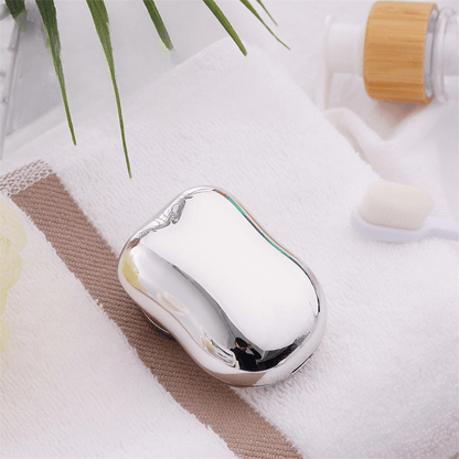 Compact USB Rechargeable Travel Shaver for Men with Cordless Design & Portable Carry Case for Business Trips & Gym