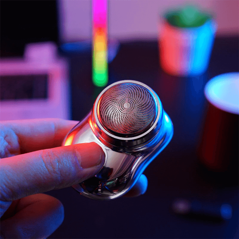 Compact USB Rechargeable Travel Shaver for Men with Cordless Design & Portable Carry Case for Business Trips & Gym