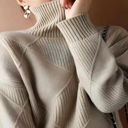 Soft Women's Chunky Knit Sweater with Diamond Pattern