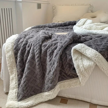CozyLuxe – Premium Sherpa Snuggle Blanket