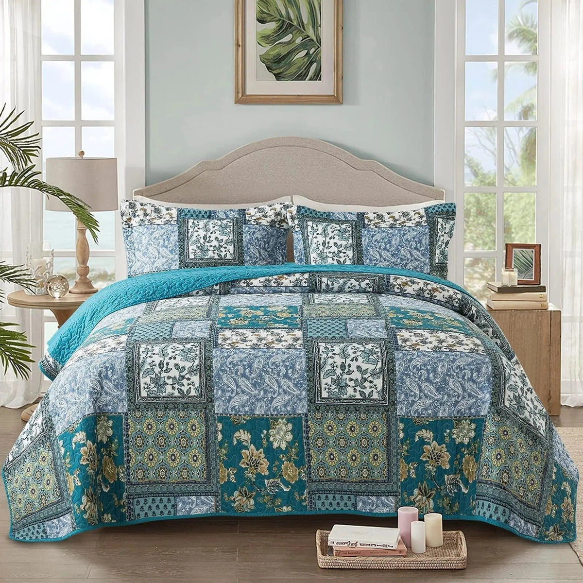 Reversible Floral Patchwork Quilt Set with Shams – Blue & White Quilted Bedspread – Queen & King – Lightweight All-Season Coverlet