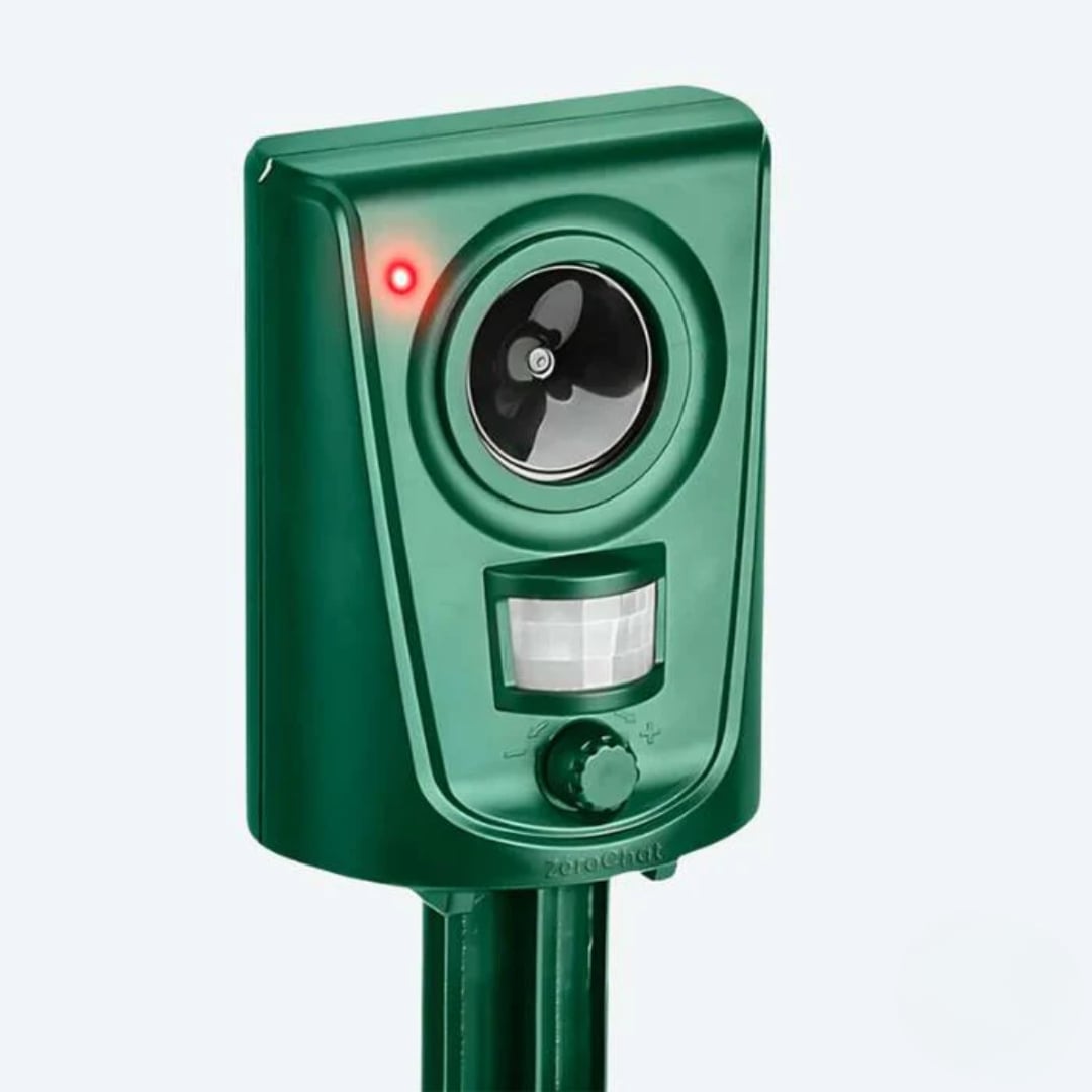 Motion-Activated Outdoor Cat Deterrent with Ultrasonic Sound Technology for Yards & Gardens