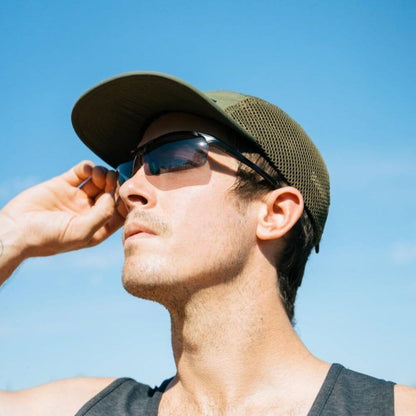 Photochromic Polarized Sunglasses with UV400 Protection & Auto-Tint Technology for Driving & Outdoor Sports