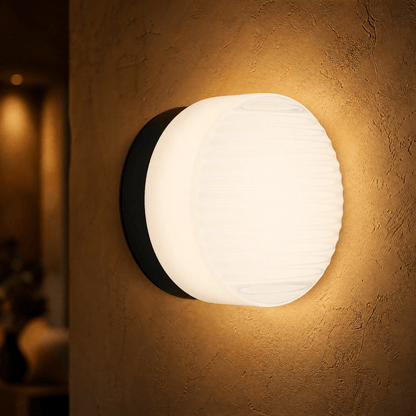 FORMELLE – Sculpted Wall Sconce for Elegant Mood Lighting