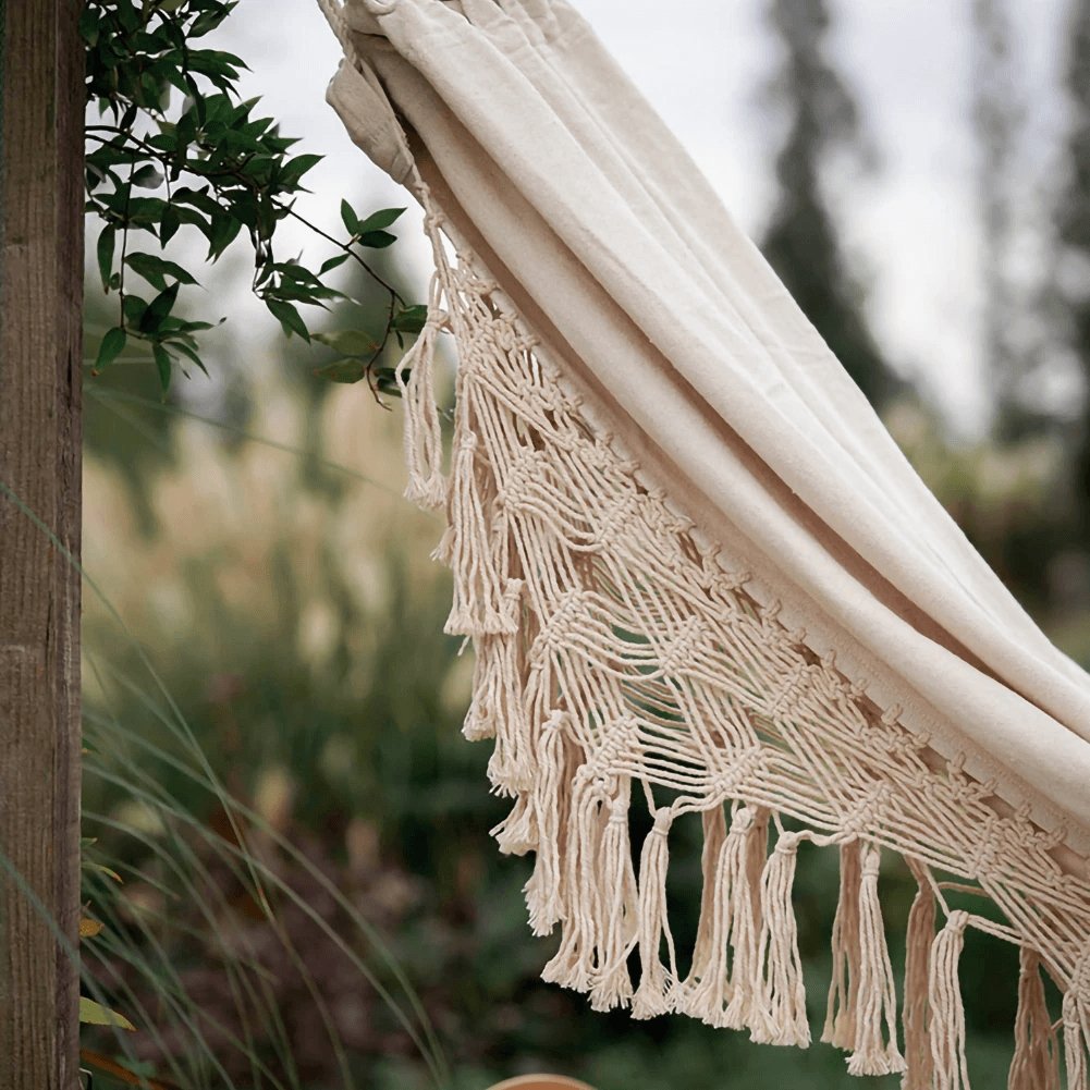 Cotton Rope Hammock for Two People 79 in x 59 in Boho Hanging Bed for Porch Patio Balcony Beach Yard Garden Indoor Outdoor Relaxation 550 lb